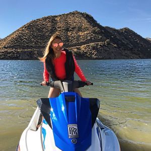 Meet your Posher, Karina